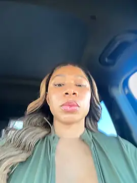 Snapshot of Belle___ chatting on 24, 1, 2025 Belle online show from 24, 1, 2025