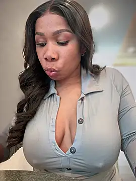 Snapshot of Belle___ chatting on 15, 2, 2025 Belle online show from 15, 2, 2025