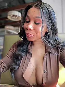 Snapshot of Belle___ chatting on 21, 2, 2025 Belle online show from 21, 2, 2025