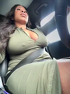 Snapshot of Belle___ chatting on 15, 3, 2025 Belle online show from 15, 3, 2025