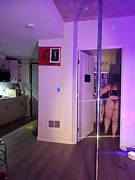 Snapshot of NikiFm chatting on 16, 12, 2025 NikiFm online show from 16, 12, 2025