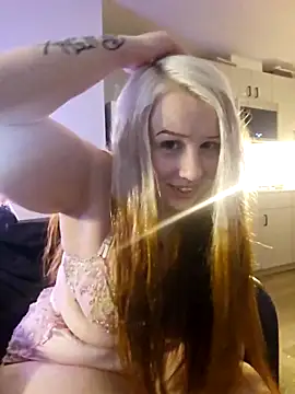 Snapshot of NikiFm chatting on 15, 3, 2026 NikiFm online show from 15, 3, 2026