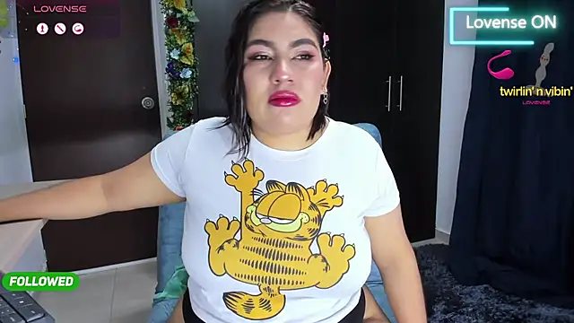 ElikoLanny  online show from 25, 2, 2026