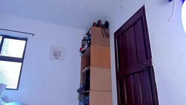 Snapshot of AlondraDiossa03 chatting on 6, 10, 2025 AlondraDiossa03 online show from 6, 10, 2025