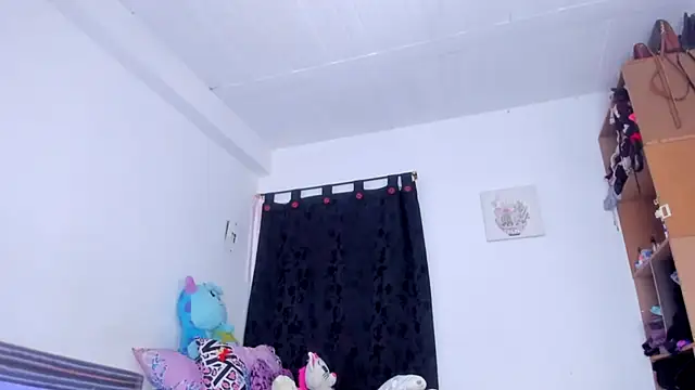 Snapshot of AlondraDiossa03 chatting on 23, 10, 2025 AlondraDiossa03 online show from 23, 10, 2025