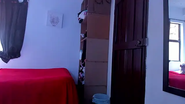 Snapshot of AlondraDiossa03 chatting on 4, 12, 2025 AlondraDiossa03 online show from 4, 12, 2025