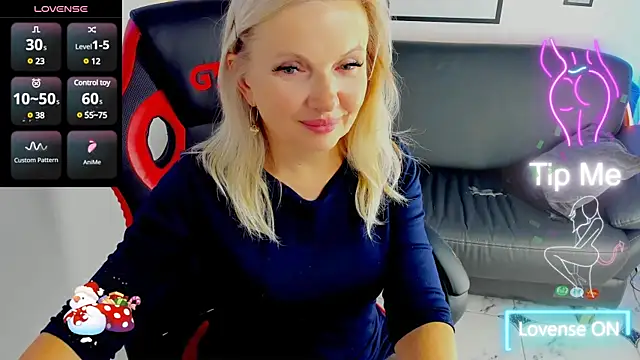 Snapshot of Abby_Moore_ chatting on 2, 3, 2025 Abby Moore online show from 2, 3, 2025