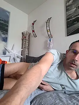 Snapshot of Geiler-boy313 chatting on 29, 3, 2026 Geiler-boy313 online show from 29, 3, 2026