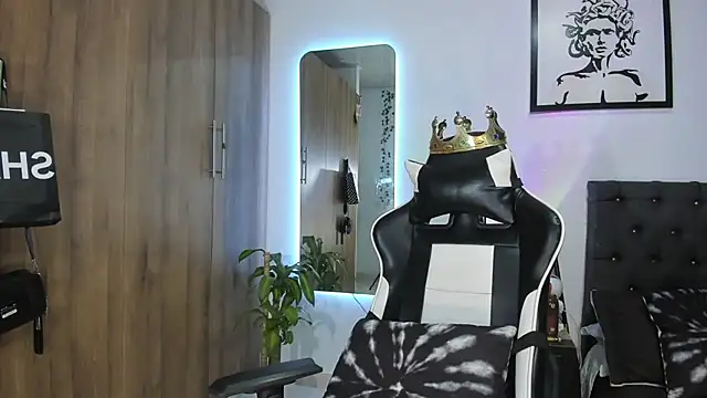 Snapshot of AlanNaughty chatting on 10, 2, 2026 AlanNaughty online show from 10, 2, 2026