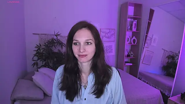 MirandaGlow online show from 18, 4, 2026