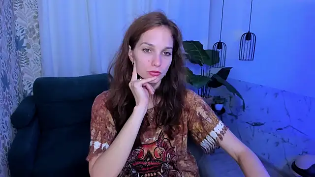 MirandaGlow online show from 15, 7, 2026