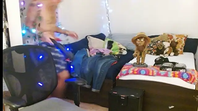 mycock2474u online show from 22, 2, 2025