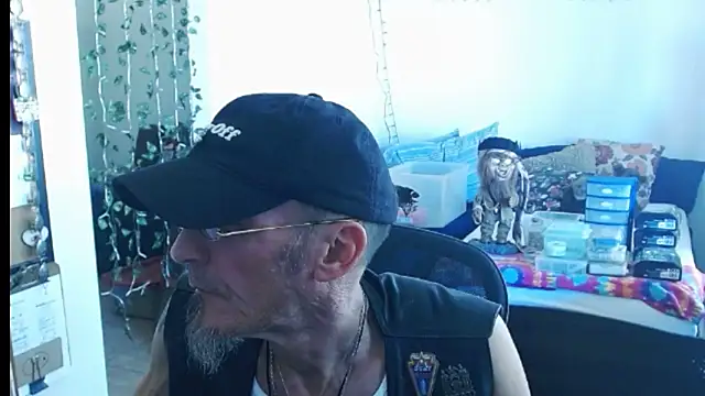 mycock2474u online show from 26, 2, 2025