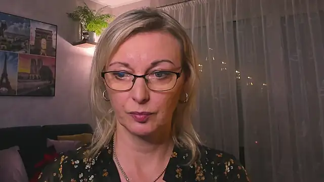 vanessa chat online show from 23, 12, 2024