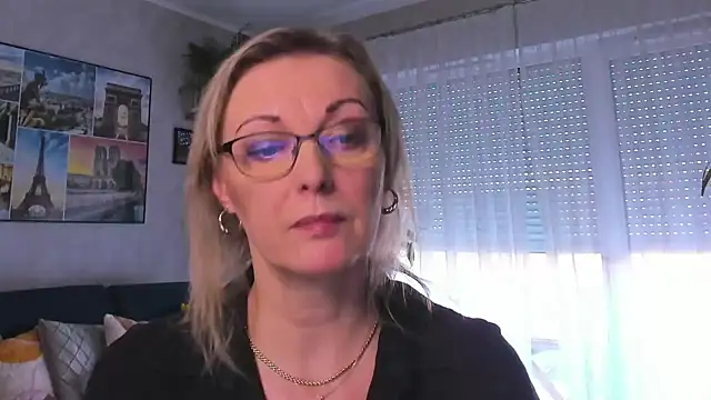 vanessa chat online show from 6, 3, 2025