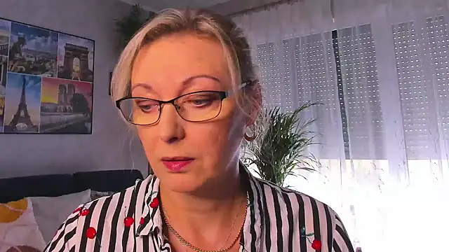 vanessa chat online show from 15, 10, 2025