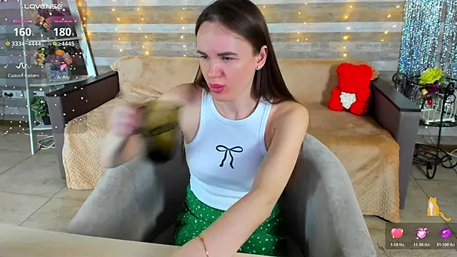 Snapshot of SusanSmit chatting on 21, 2, 2026 SusanSmit online show from 21, 2, 2026