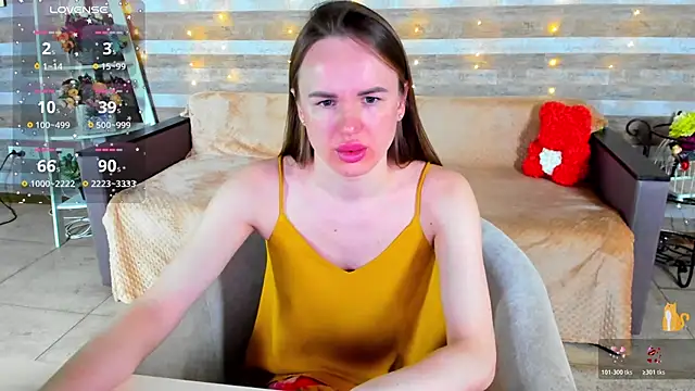 Snapshot of SusanSmit chatting on 11, 4, 2026 SusanSmit online show from 11, 4, 2026