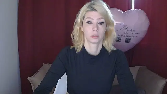 WhiteQueen888 online show from 5, 1, 2025