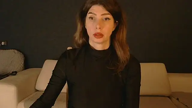 Snapshot of WhiteQueen888 chatting on 18, 12, 2025 WhiteQueen888 online show from 18, 12, 2025