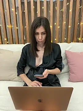 Snapshot of HotyWinter chatting on 19, 2, 2025 HotyWinter online show from 19, 2, 2025