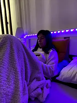 Snapshot of HotyWinter chatting on 20, 10, 2025 HotyWinter online show from 20, 10, 2025