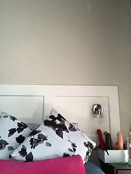 Snapshot of LuciousLips96 chatting on 12, 2, 2025 LuciousLips96 online show from 12, 2, 2025