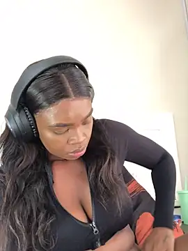 Snapshot of LuciousLips96 chatting on 3, 3, 2025 LuciousLips96 online show from 3, 3, 2025