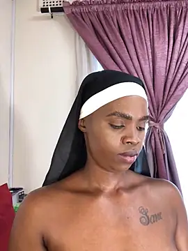 Snapshot of LuciousLips96 chatting on 9, 3, 2025 LuciousLips96 online show from 9, 3, 2025