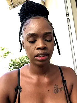 Snapshot of LuciousLips96 chatting on 9, 10, 2025 LuciousLips96 online show from 9, 10, 2025