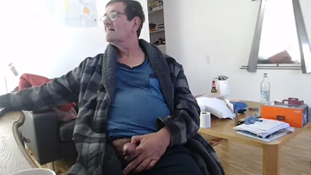 Snapshot of silvio-aus-luzern-CH chatting on 13, 3, 2026 silvio-aus-luzern-CH online show from 13, 3, 2026