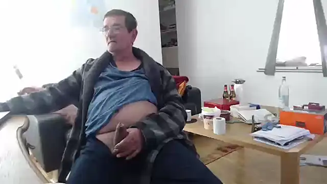 Snapshot of silvio-aus-luzern-CH chatting on 14, 3, 2026 silvio-aus-luzern-CH online show from 14, 3, 2026