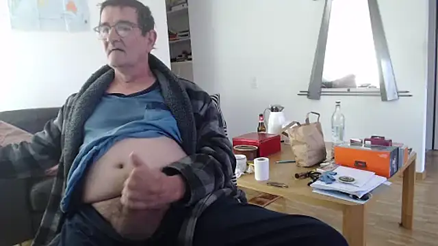 Snapshot of silvio-aus-luzern-CH chatting on 21, 3, 2026 silvio-aus-luzern-CH online show from 21, 3, 2026