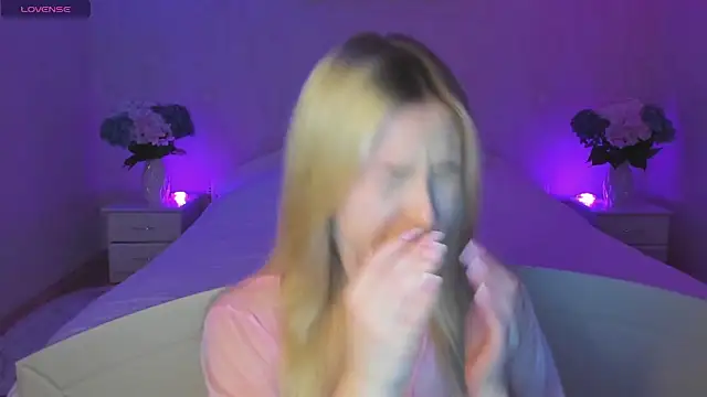 AnnaCarrera online show from 17, 9, 2025