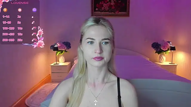 AnnaCarrera online show from 15, 6, 2026