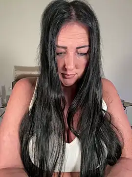 TiffanyRoxx online show from 24, 2, 2025
