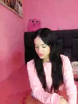 Snapshot of secretgreisy_ chatting on 13, 12, 2024 secretgreisy  online show from 13, 12, 2024