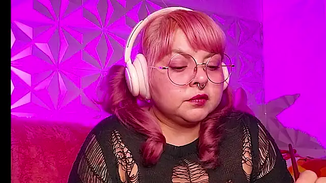 Satyn doll online show from 7, 1, 2026