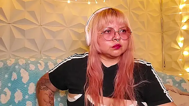 Satyn doll online show from 12, 5, 2026