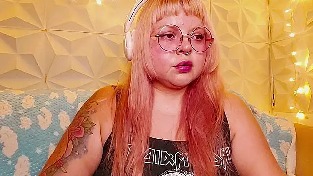 Satyn doll online show from 13, 5, 2026