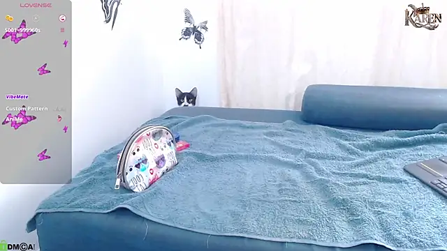 karen sofia  online show from 30, 9, 2025