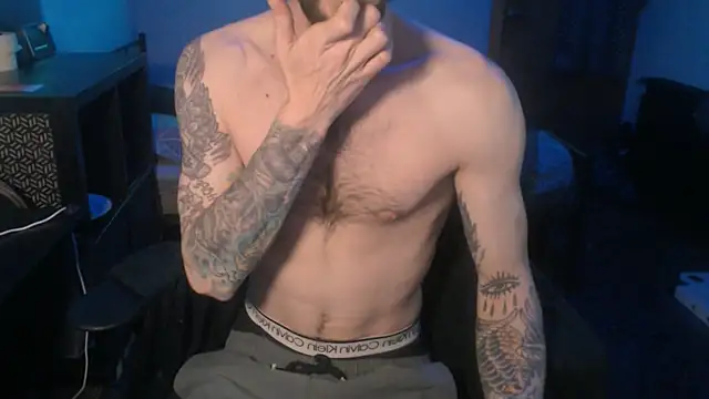 SexxxyLouis online show from 1, 2, 2025