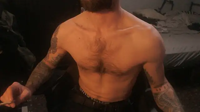 Snapshot of SexxxyLouis chatting on 17, 3, 2026 SexxxyLouis online show from 17, 3, 2026