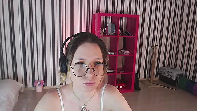  Hanna Moon  online show from 30, 1, 2025