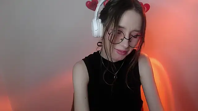  Hanna Moon  online show from 30, 4, 2026