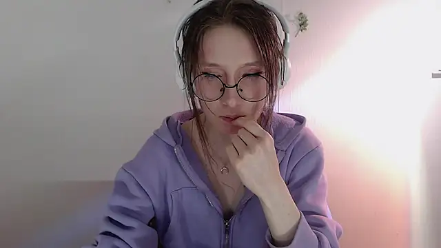  Hanna Moon  online show from 18, 5, 2026