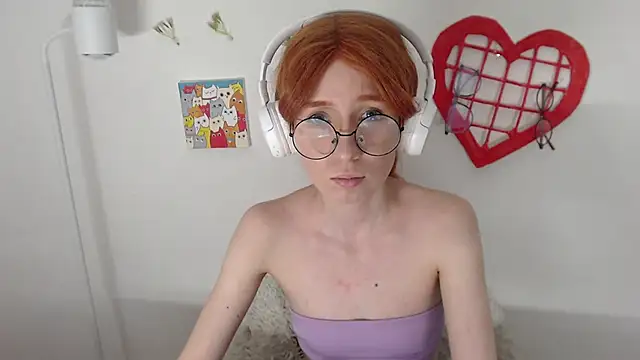 Snapshot of _Hanna_Moon_ chatting on 4, 6, 2026 Hanna Moon online show from 4, 6, 2026