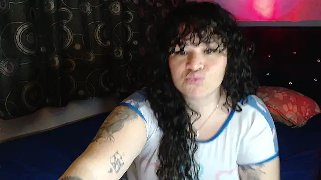 Snapshot of ANGELIQUE_KLANE chatting on 25, 2, 2026 ANGELIQUE KLANE online show from 25, 2, 2026