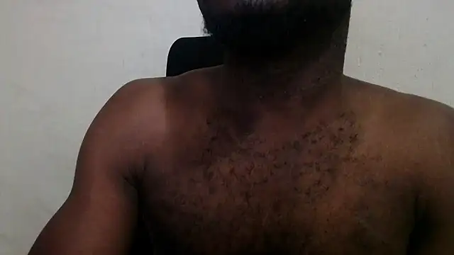 Snapshot of AnacondaExpress chatting on 8, 10, 2025 AnacondaExpress online show from 8, 10, 2025