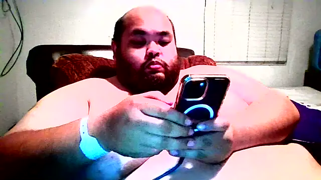 Snapshot of Pantychubs69 chatting on 19, 11, 2025 Pantychubs69 online show from 19, 11, 2025